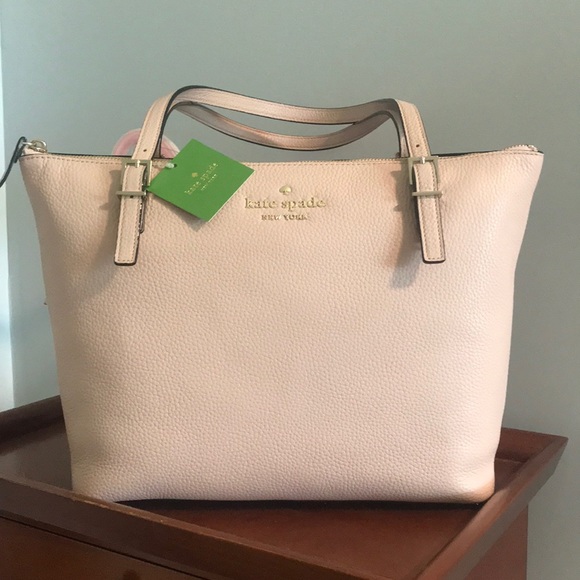 kate spade Handbags - NWT kate spade tote